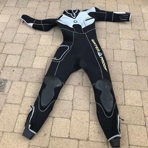 7mm Waterproof Wetsuit